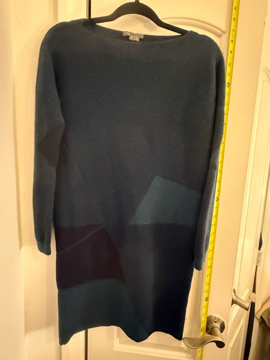 Vince Dresses & Skirts - Vince Navy Blue Colorblock Sweater Dress